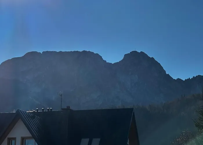 Szafran Πανσιόν 3*